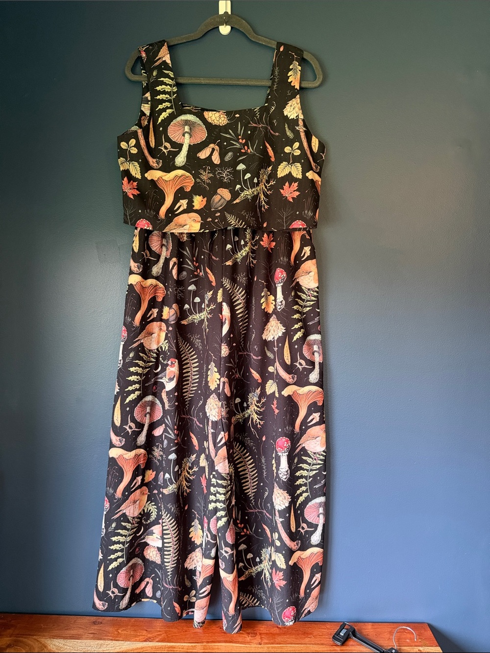 Black Botanical & Mushroom Print Sleeveless 2 Piece Set. Pants and Crop Tank